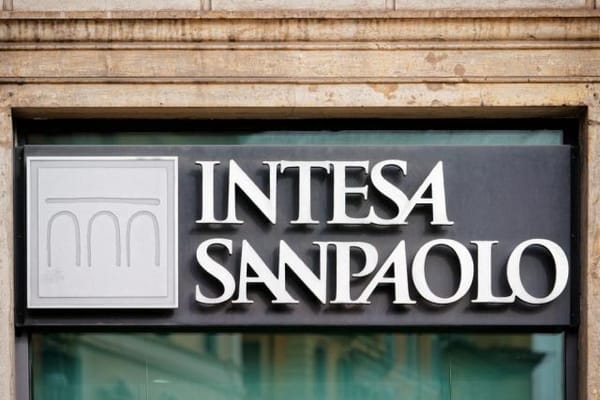 Italian Bank Intesa Sanpaolo Ventures into Cryptocurrency with Bitcoin Acquisition